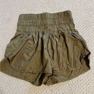 Free people flowy shorts sz S dark green